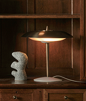 Durant table lamp, Onthumb